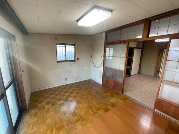 鷺山100坪の庭付き平屋（大型犬可）の物件内観写真